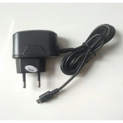 bộ sạc hammer dây liền 8600 cổng micro usb có đèn led dây dài 1.1m bộ sạc hammer dây liền 8600 cổng micro usb có đèn led dây dài 1.1m