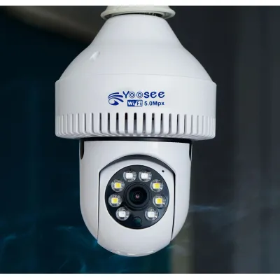 camera yoosee bóng đèn 5mpx có báo khói, báo cháy, xoay 360, xem đêm có màu 8 led camera yoosee bóng đèn 5mpx có báo khói, báo cháy, xoay 360, xem đêm có màu 8 led