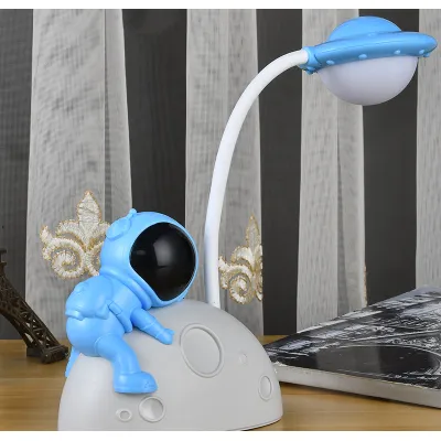 đèn học để bàn tích điện chống cận hình phi hành gia 2 chế độ sáng đèn học để bàn tích điện chống cận hình phi hành gia 2 chế độ sáng