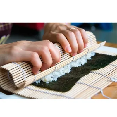 dụng cụ cuộn sushi bamboo bằng gỗ tiện dụng dụng cụ cuộn sushi bamboo bằng gỗ tiện dụng