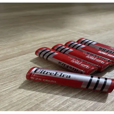 pin | pin sạc đỏ 18650 3.7v đầu bằng 6800mah dung lượng cao tiện dụng pin | pin sạc đỏ 18650 3.7v đầu bằng 6800mah dung lượng cao tiện dụng